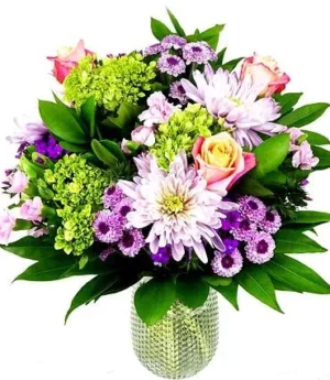 Uniquely Chic Floral Arrangement